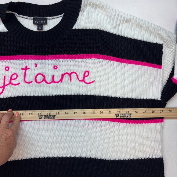 Torrid "Je T'aime" Knit Sweater Plus Size 3 Women's Black pink‎ white - Picture 5 of 7